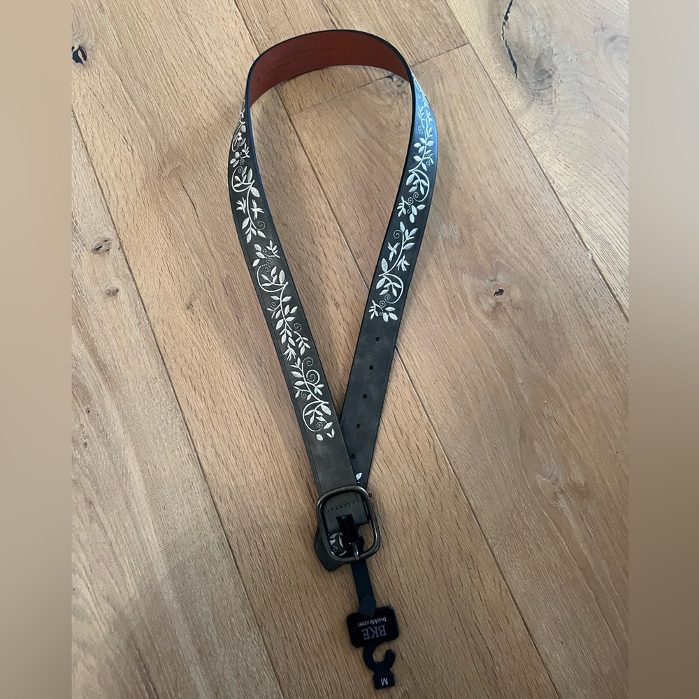 NWT BKE Buckle Gray Belt
